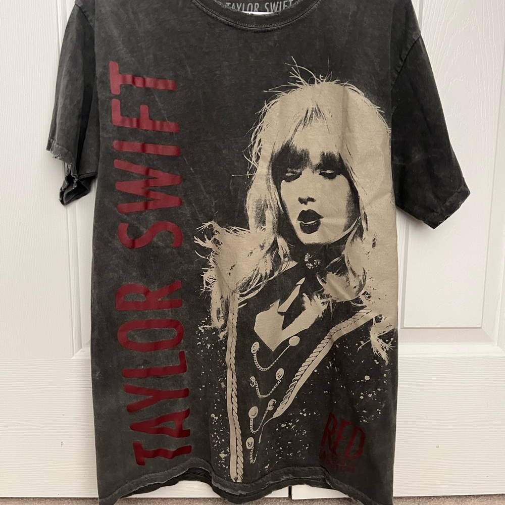 Taylor Swift Red Urban Outfitters Exclusive Tshirt Dress